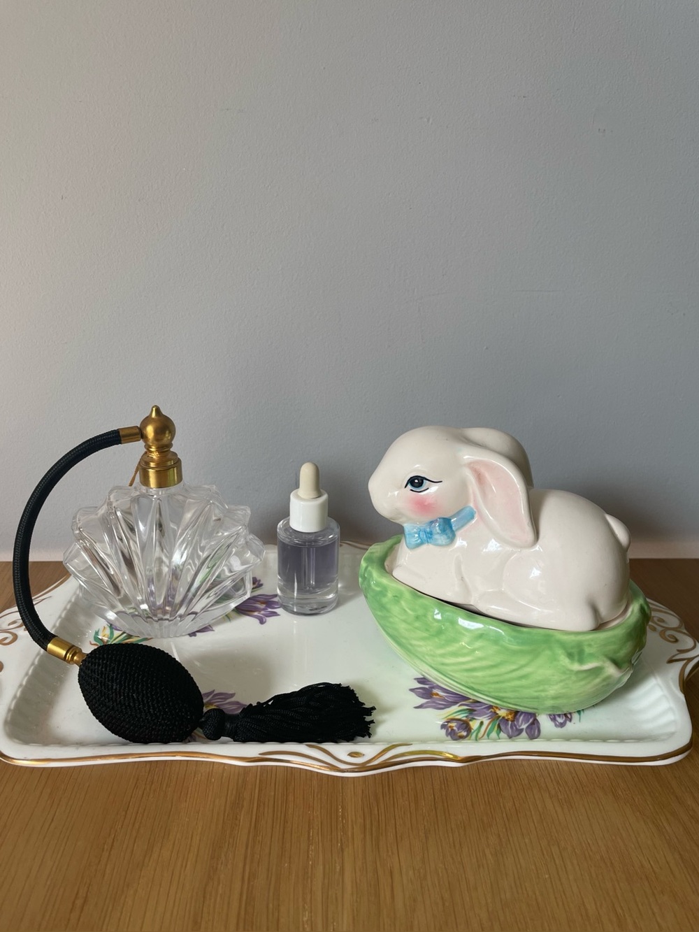 Vintage 70s Bunny Rabbit with Blue Bow on Cabbage Trinket Dish - Picture 2 of 14